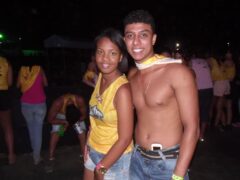 Oktober 10 Anos